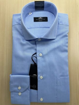 Hemd in hellblau mit Haifisch-Kragen